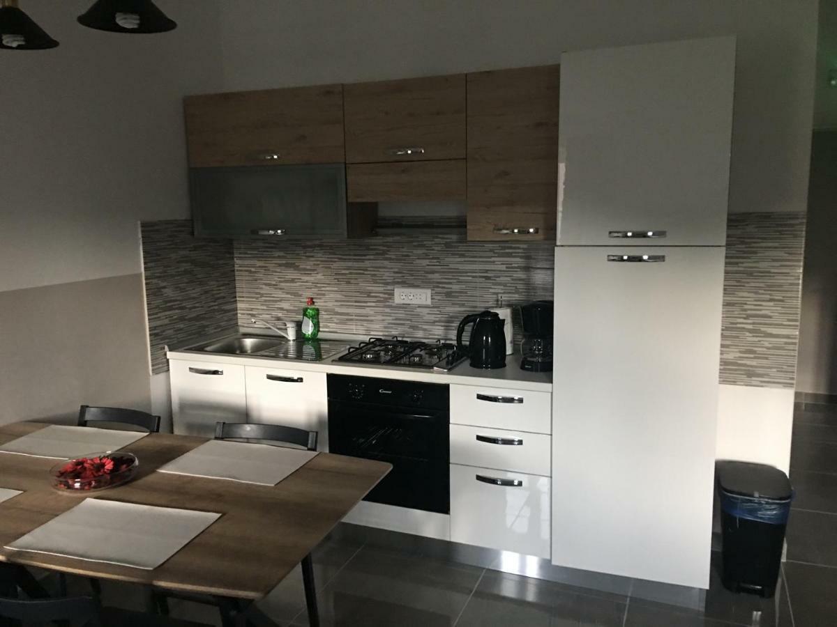 Studio Apartman Dado Appartement Bale Buitenkant foto